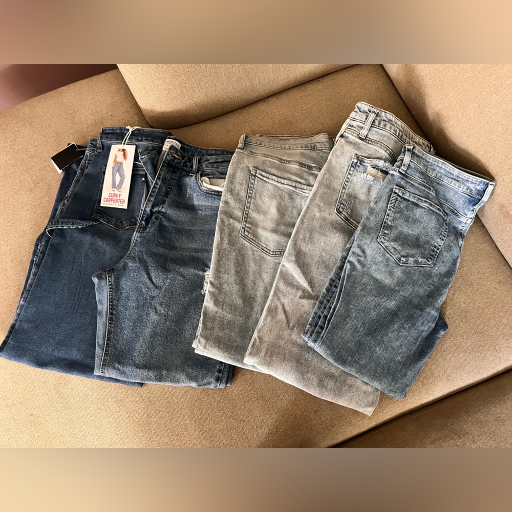 Bundle Set of Blue Jeans